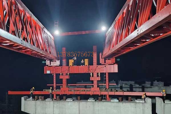 HNJQ60-360配重架橋機，廣州白云跨鐵項目，架設完成